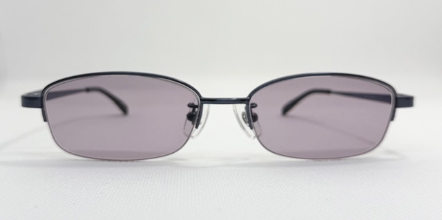 レンズ交換費用　税込み：5,500円　コンフル160ASカラー染色